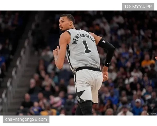 文班亚马场均3.1盖帽加冕盖帽王，率马刺锁定西部第二